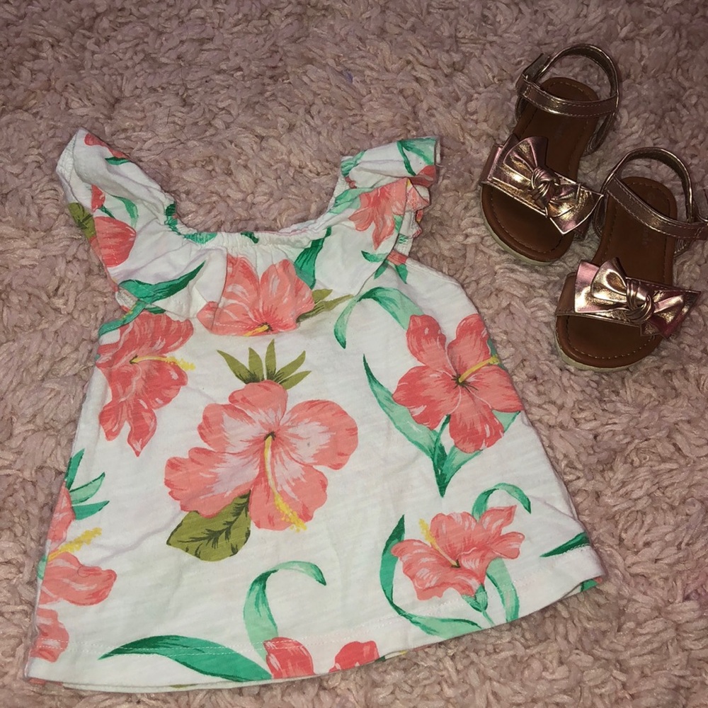 Floral top & rose gold sandals ✨💕